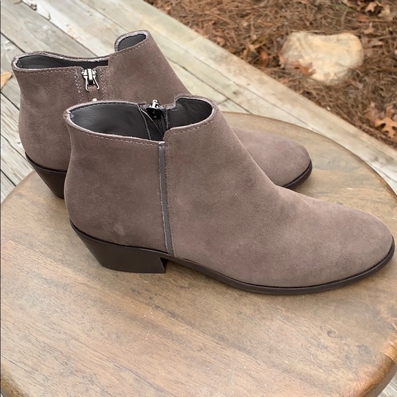 Thursday Boot Co. Suede Downtown Ankle Boot Sz 8.5 - Picture 1 of 10